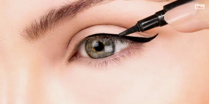 Here’s How To Apply Eyeliner