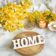 Fresh Flowers As An Element Of Home Decor