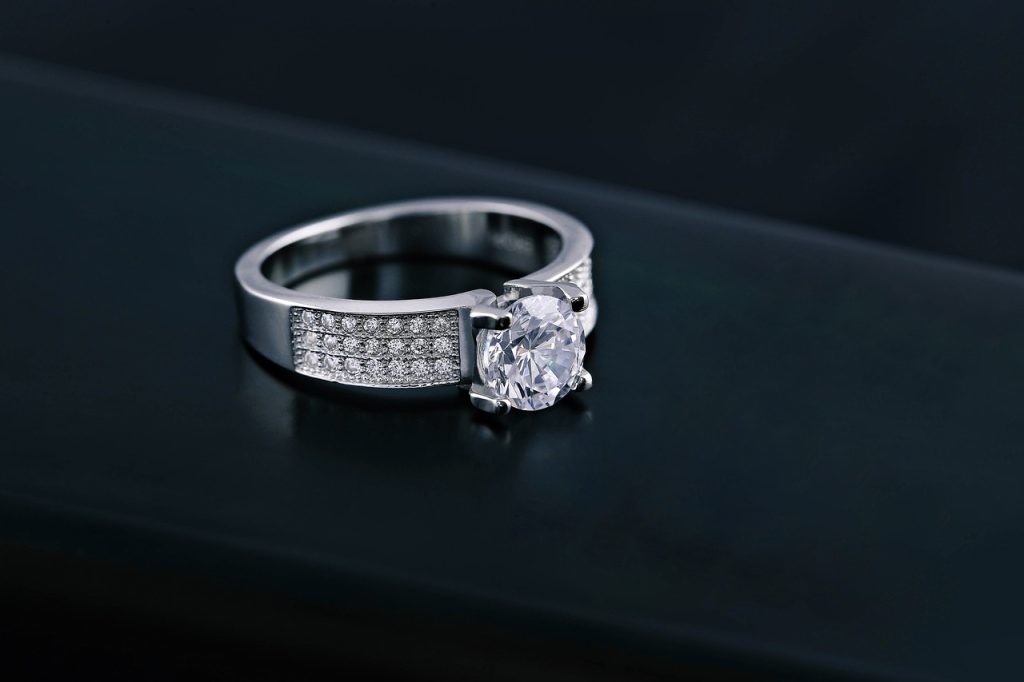 The Ultimate Guide To Buying Men’s Engagement Rings