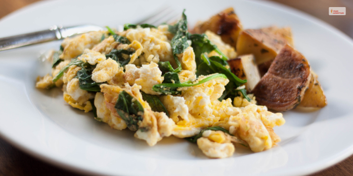 Scrambled Eggs & Spinach With Potatoes