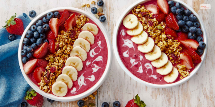 Smoothie Bowl Made With Delicious Berries & Healthy Nuts