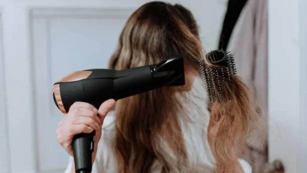 Do You Want To Take Care Of Your Hair Extension At Home?