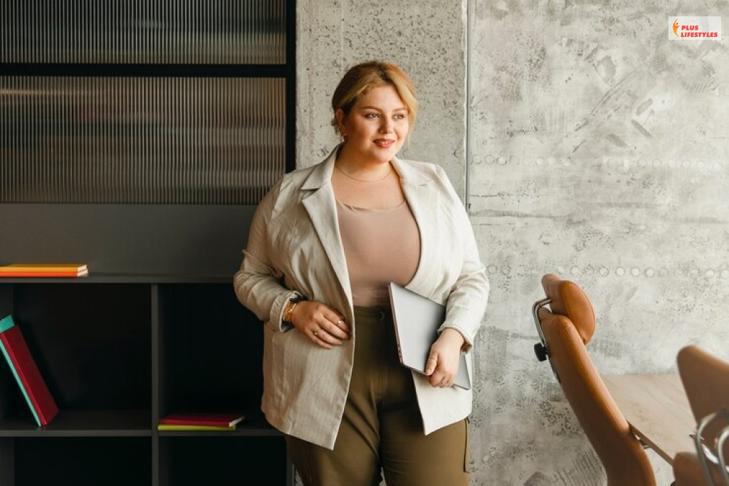 Ideas To Style Plus-Size Business Casual